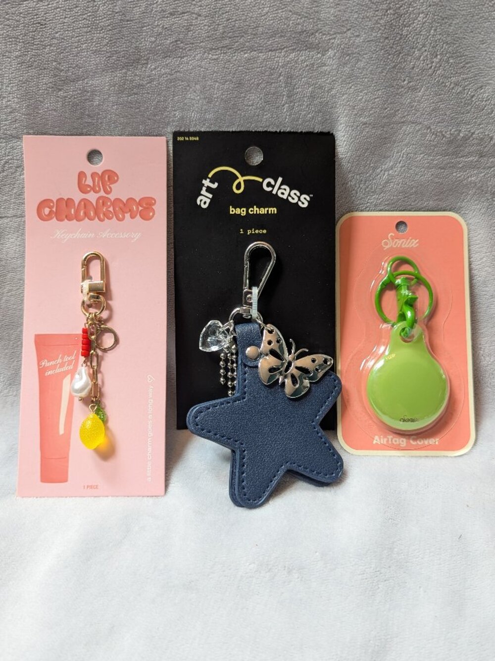 NWT Accessory Bundle: Art Class Star Charm, Lip Charm, & Sonix AirTag Cover